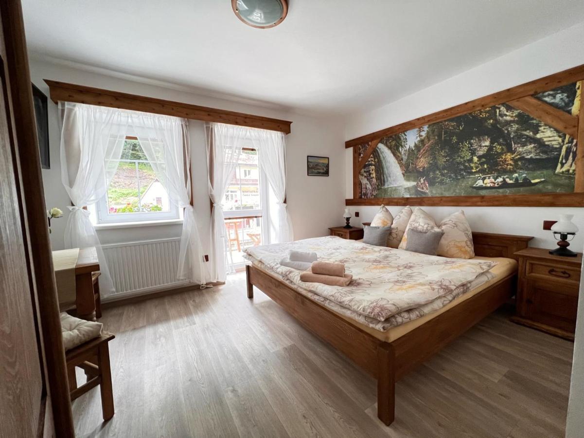 Pension Pod Skalou Hřensko Exteriér fotografie