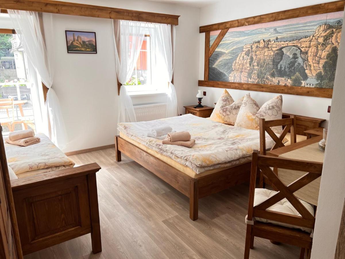 Pension Pod Skalou Hřensko Exteriér fotografie